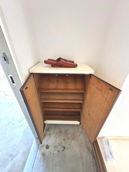 物件内観写真14　(靴箱)