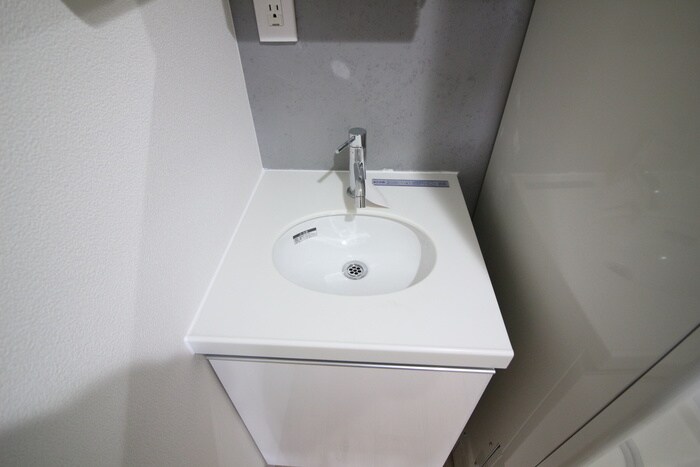 物件内観写真11　(洗面)