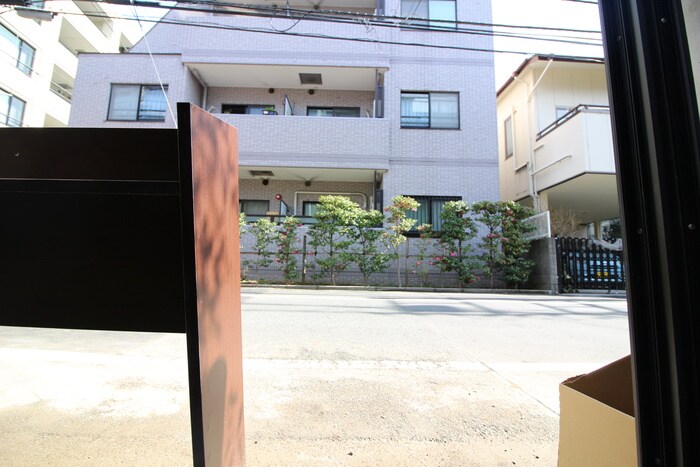 物件内観写真20　(室内からの展望)