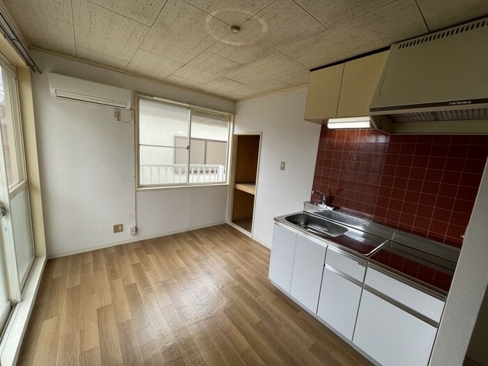 物件内観写真5　(居室)