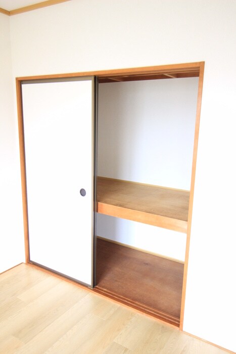 物件内観写真10　(収納)