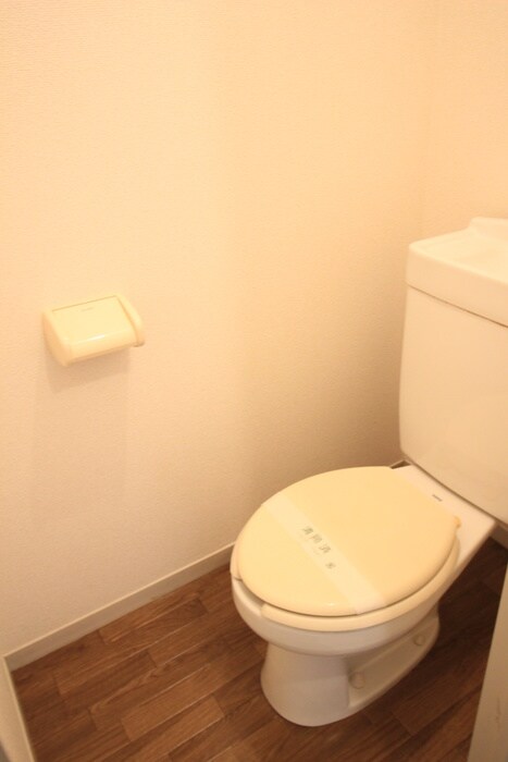 物件内観写真14　(トイレ)