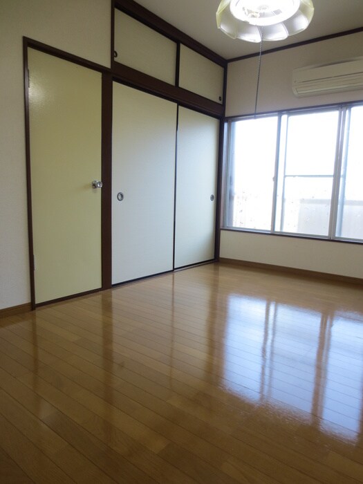 物件内観写真8　(居室)