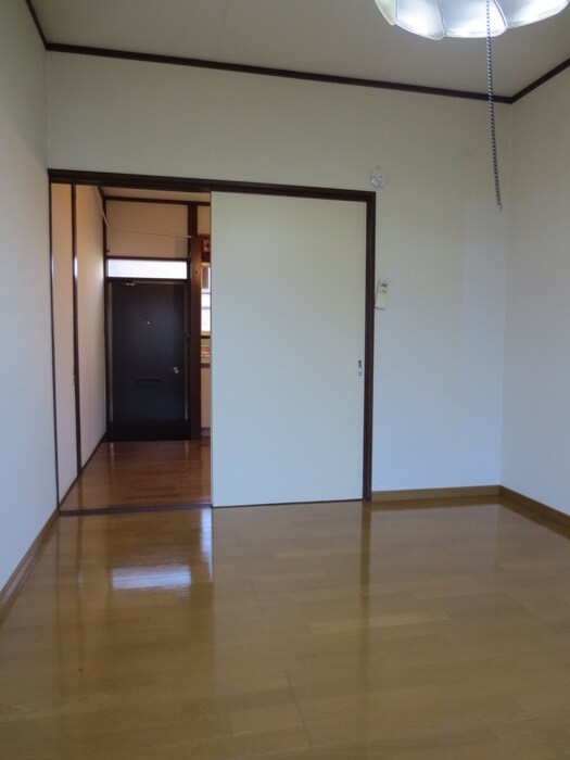 物件内観写真9　(居室)