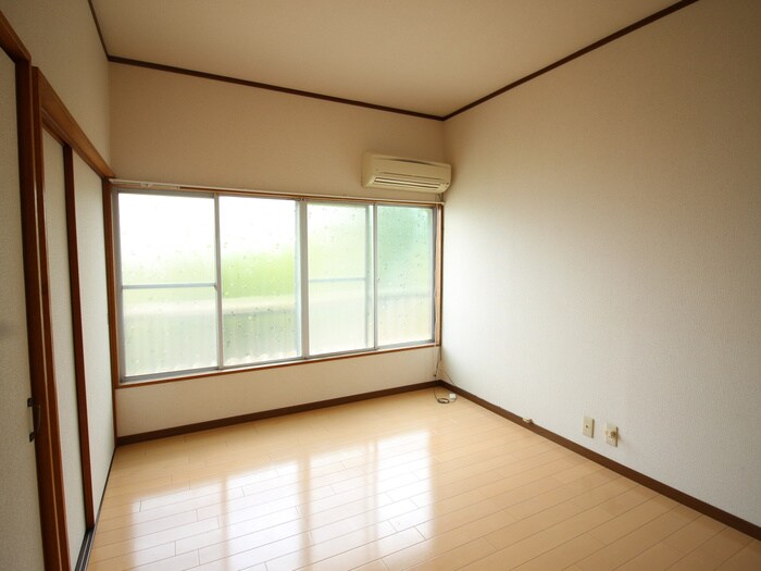 物件内観写真14　(居室)