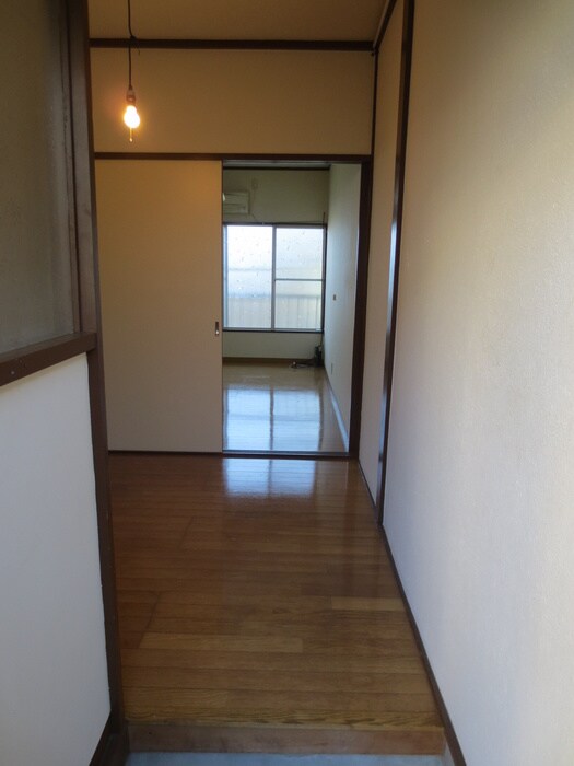 物件内観写真21　(玄関)