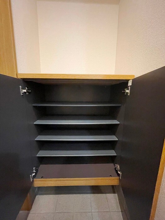 物件内観写真12　(靴箱)