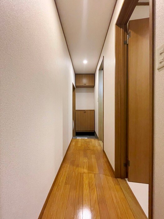 物件内観写真15　(廊下)