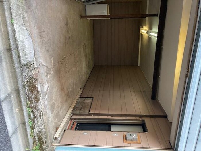 物件外観写真3　(駐車場)