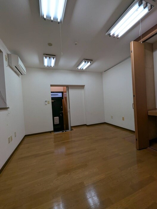 物件内観写真11　(居室)