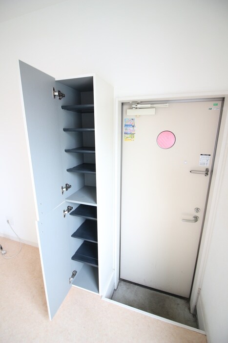 物件内観写真10　(靴箱)