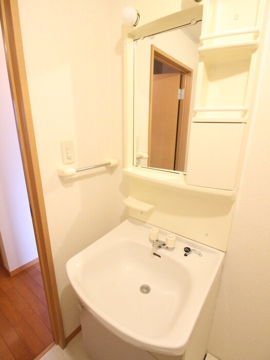 物件内観写真9　(洗面)