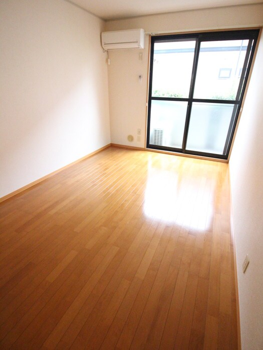 物件内観写真12　(居室)