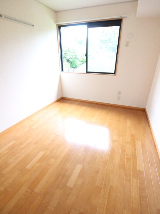 物件内観写真15　(居室)