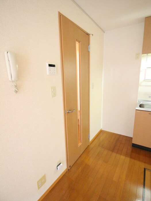 物件内観写真18　(廊下)