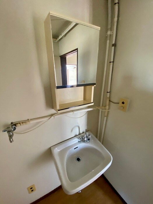 物件内観写真10　(洗面)