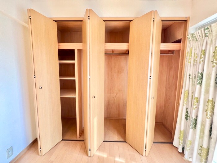 物件内観写真11　(収納)