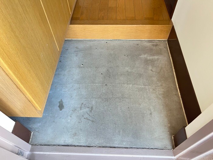 物件内観写真12　(玄関)