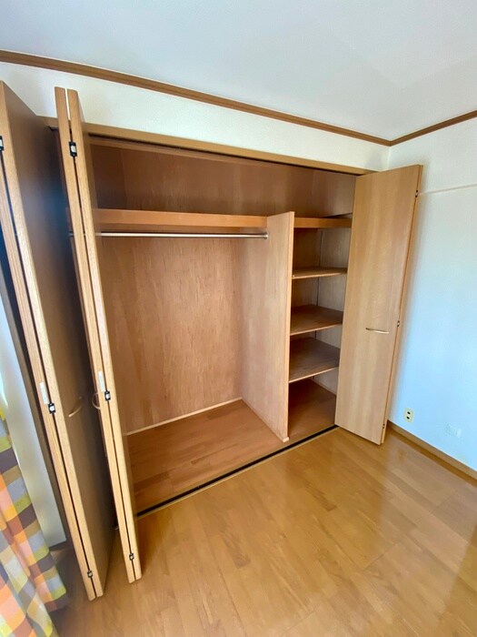 物件内観写真13　(収納)