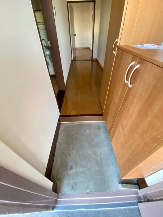 物件内観写真19　(玄関)