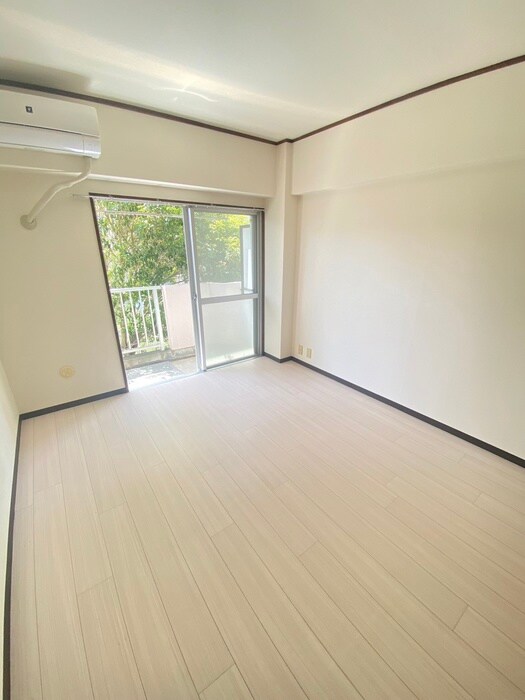 物件内観写真22　(居室)