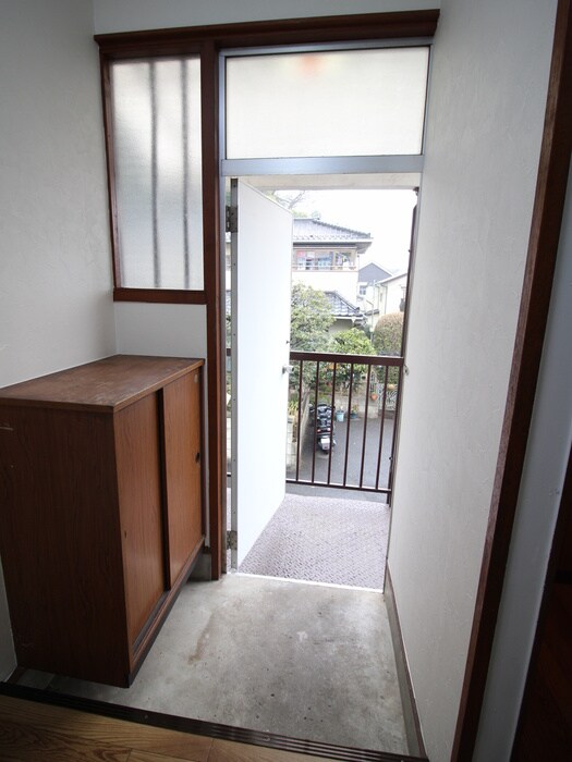 物件内観写真7　(玄関)