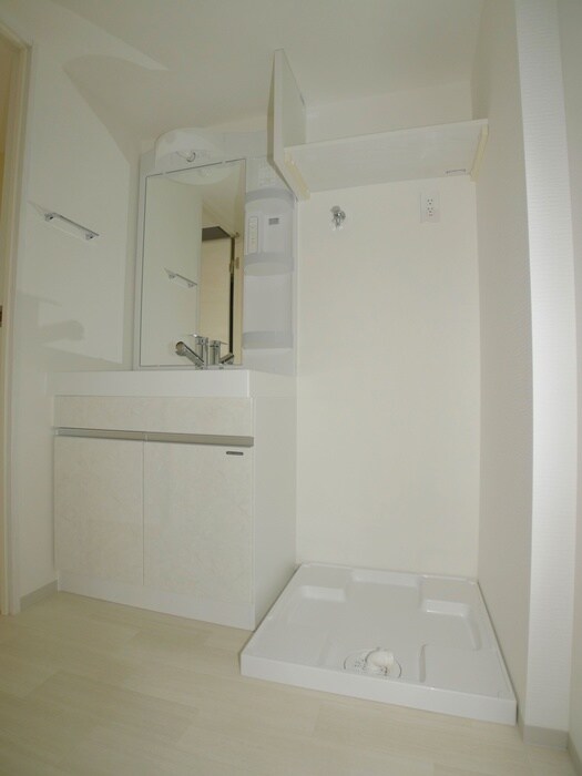 物件内観写真19　(洗濯機置場)