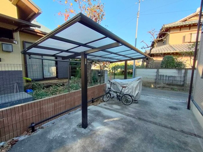 物件外観写真5　(駐輪場)