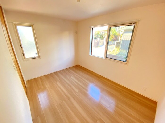 物件内観写真19　(居室)