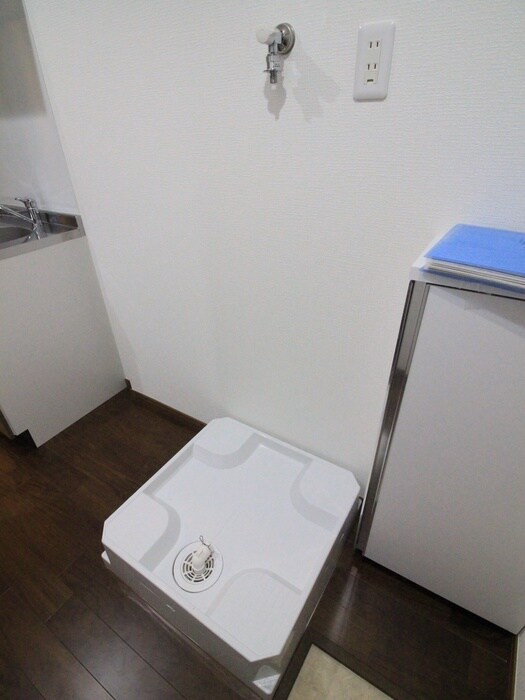 物件内観写真20　(洗濯機置場)