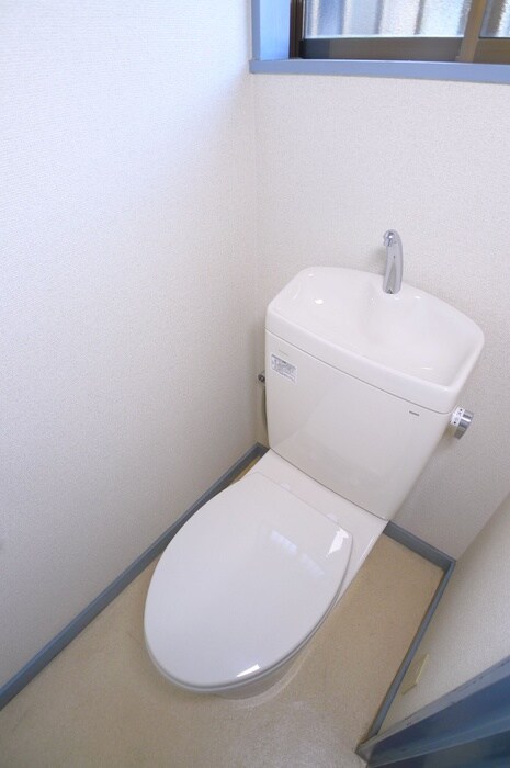 物件内観写真12　(トイレ)