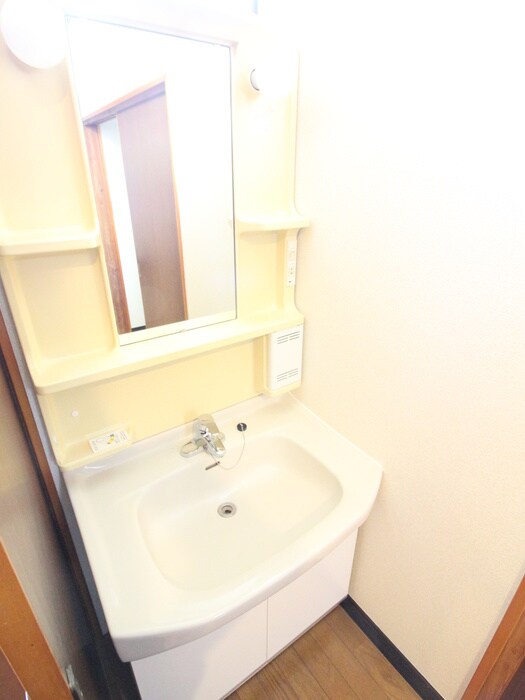 物件内観写真9　(洗面)