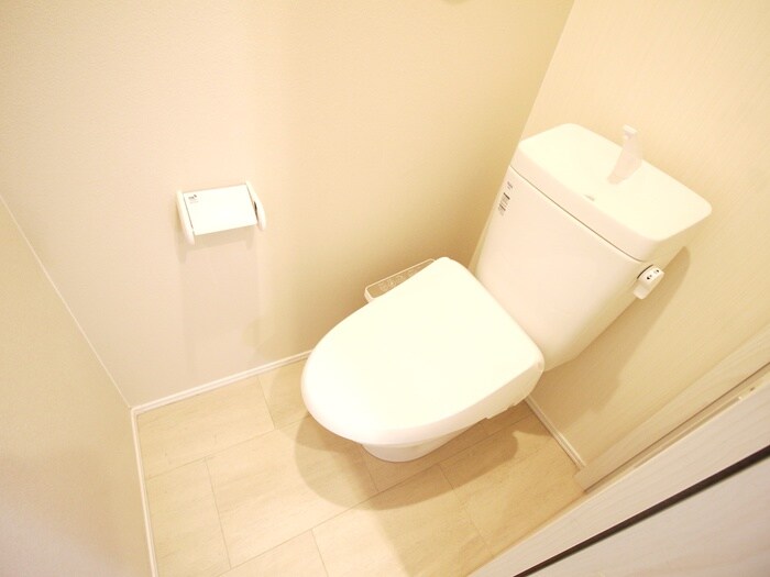 物件内観写真14　(トイレ)