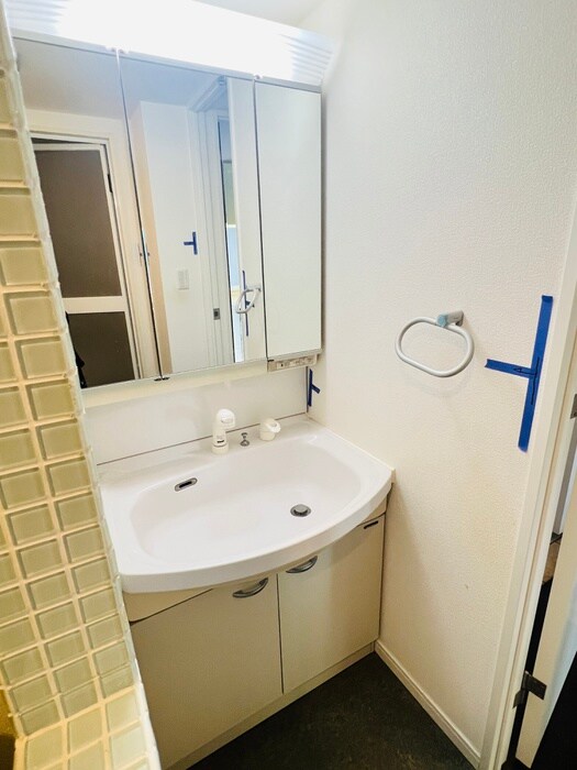 物件内観写真12　(洗面)