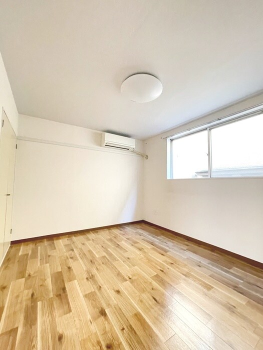 物件内観写真19　(居室)