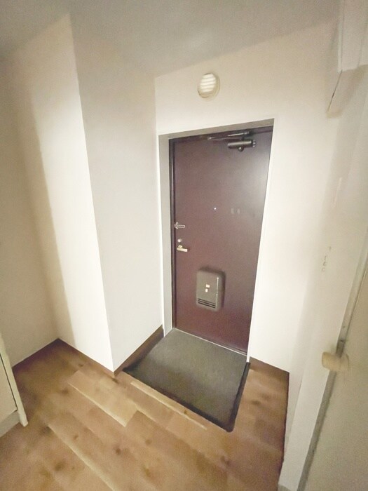 物件内観写真21　(玄関)