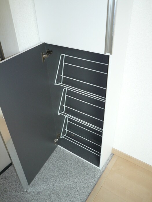 物件内観写真7　(靴箱)