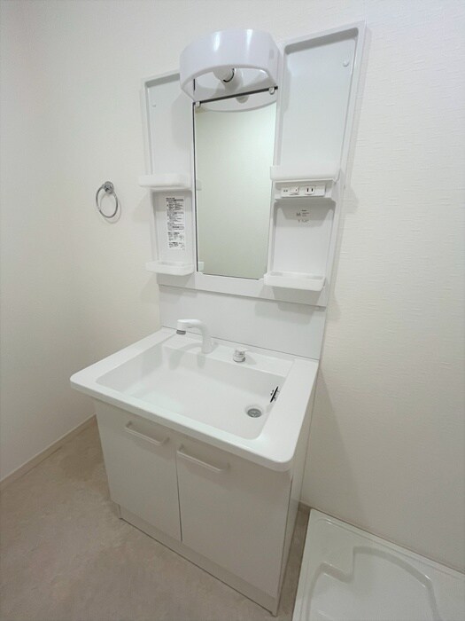 物件内観写真10　(洗面)