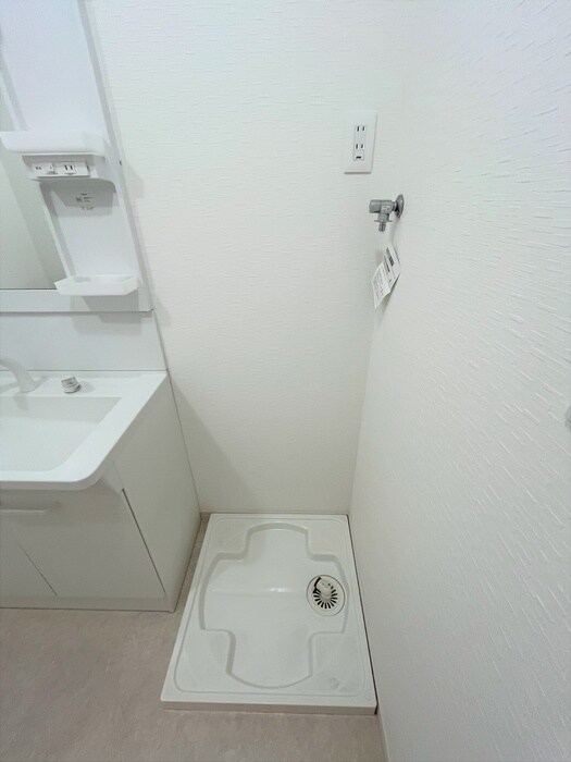 物件内観写真12　(洗濯機置場)