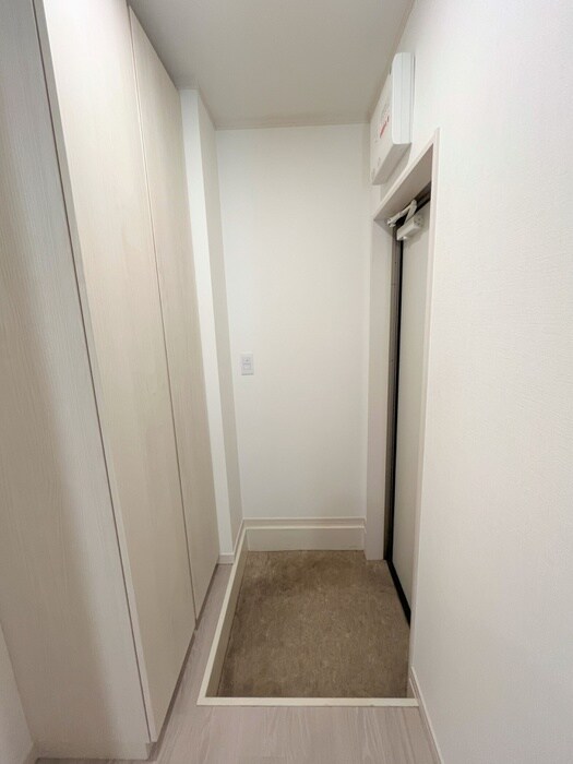 物件内観写真14　(玄関)