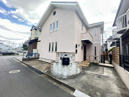 西恋ヶ窪戸建て外観写真