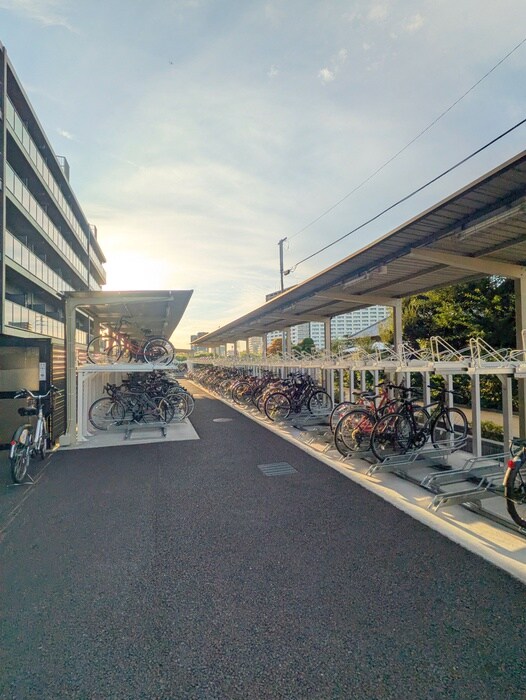 物件外観写真6　(駐輪場)