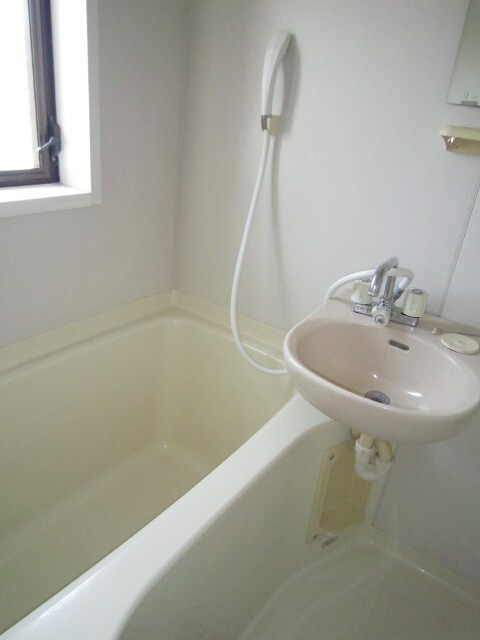 物件内観写真9　(バス／シャワールーム等)