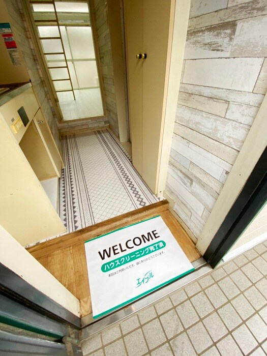 物件内観写真16　(玄関)