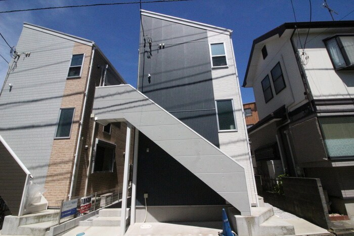 物件外観写真1　(外観写真)