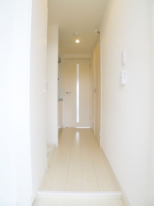 物件内観写真19　(玄関)