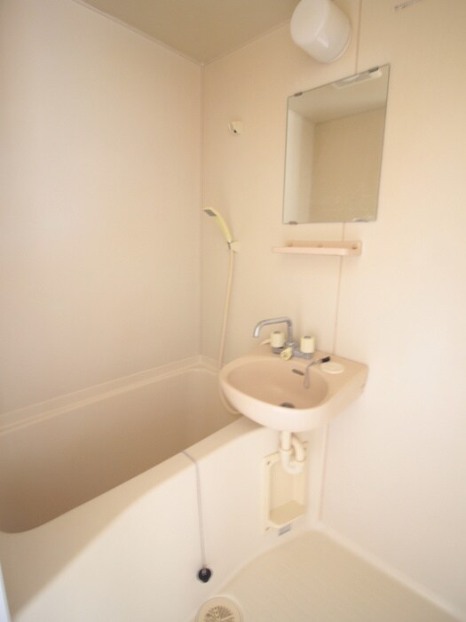 物件内観写真12　(バス／シャワールーム等)