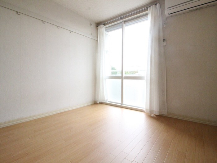 物件内観写真21　(居室)