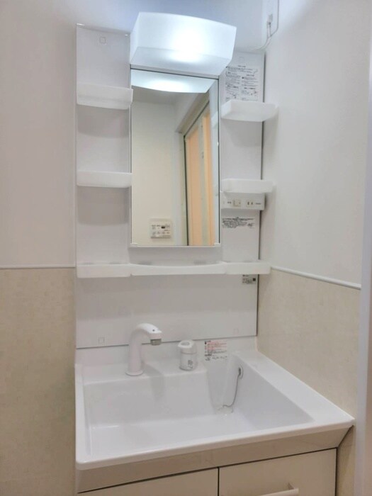 物件内観写真11　(洗面)