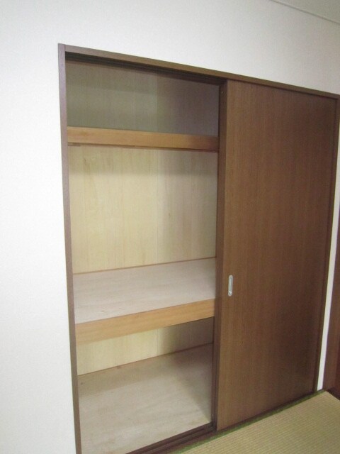 物件内観写真9　(収納)